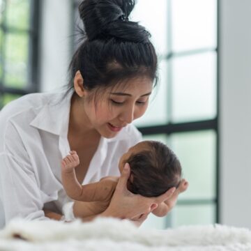 Nurturing Postpartum Wellness: An Exclusive Interview with Health Coach Neela Asaadi Ghomeshi