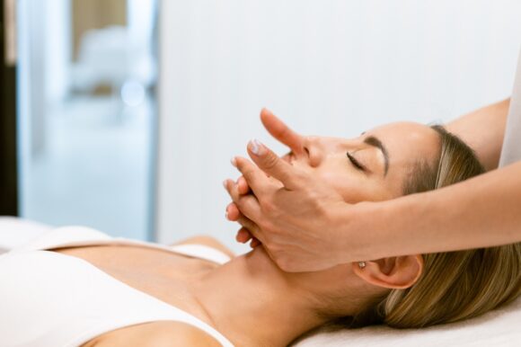 What to Expect: The Key Benefits of Lymphatic Drainage Massage Sessions